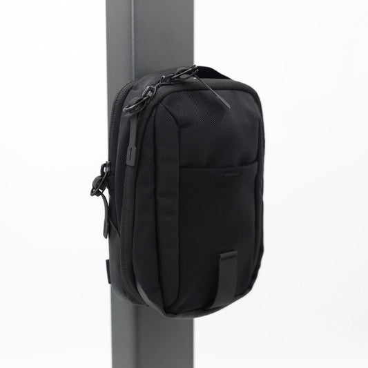 Magnetisk sportsveske